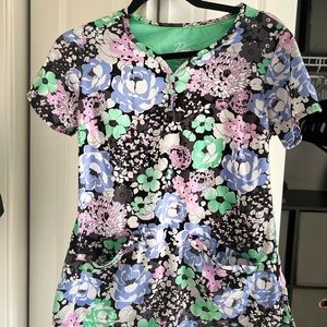 Healing hands BUNDLE scrub top and bottoms together